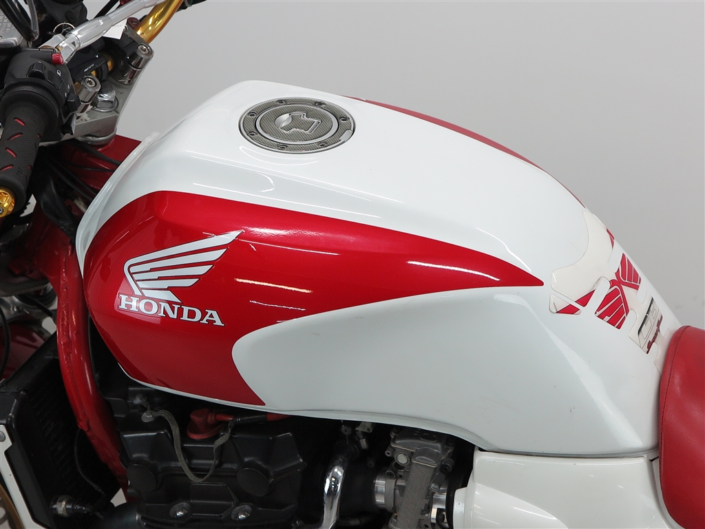 M&M CB1300SF/SB SC40 タンク 驚きの値段で M&M様専用 CB1300SF/SB メルカリ - タンク SC40